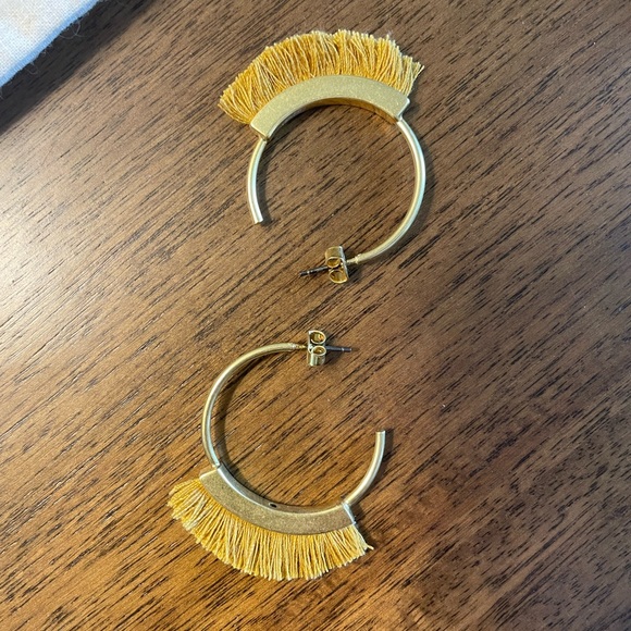 Madewell Fringe Hoops in Cumin - Picture 4 of 5